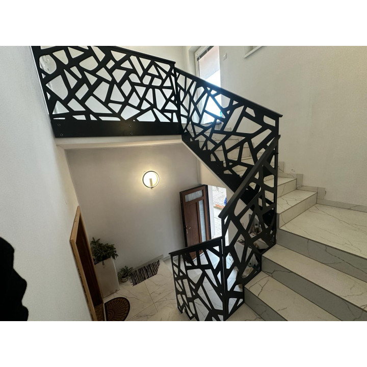 Designový plech Vzor C008