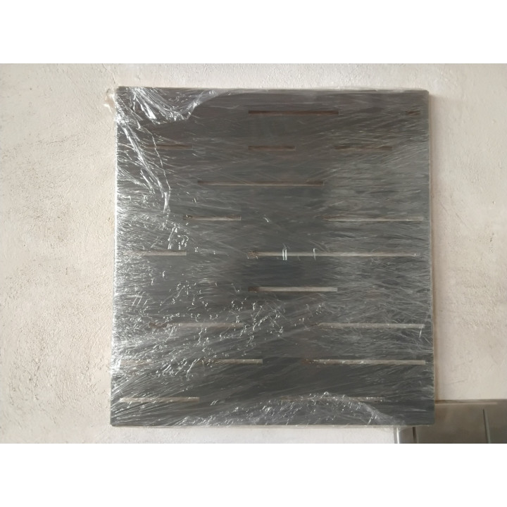 C009/51 Hliník 3mm 728x690mm RAL 7016