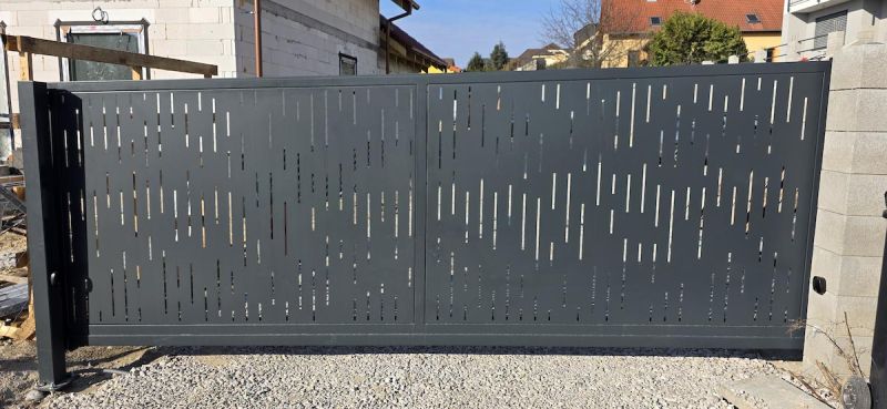 Galéria realizácií – Dizajnový plech Vzor C009