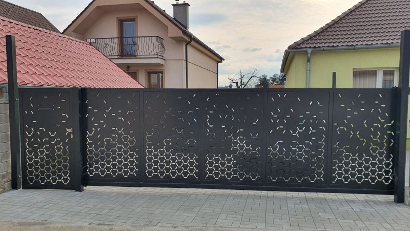 Galéria realizácií – Dizajnový plech Vzor A038