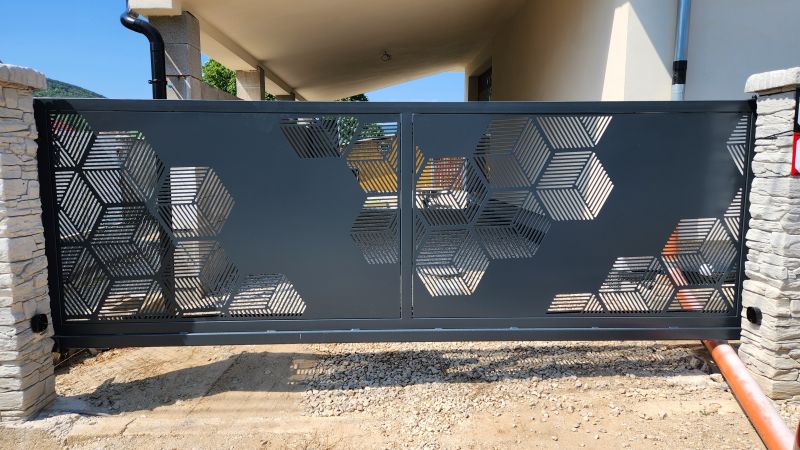 Galéria realizácií – Dizajnový plech Vzor C011